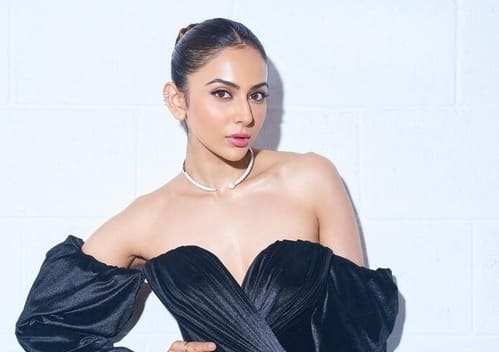 See Rakul Preet Singh's Beautiful Black Photoshoot